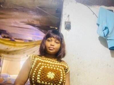 Vêtements crochete fait a base de là laine